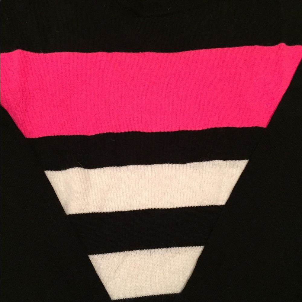 Sweater - Picture 3 of 3